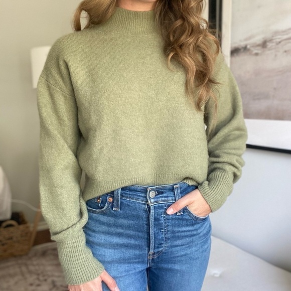 & Other Stories Sweaters - & OTHER Stories Green Wool Mockneck Crop Sweater  XS